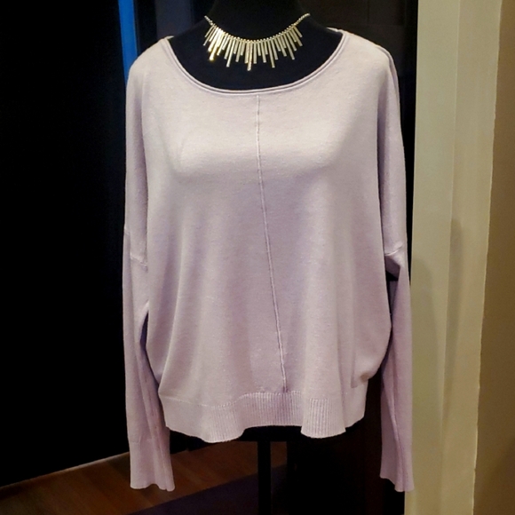 Debut Lightweight Lavender Sweater. Size Medium. - Picture 1 of 2